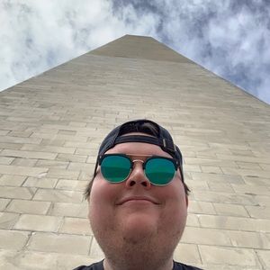 Meet your Posher, Liam